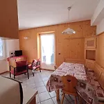 Al Podin Lejlighed
